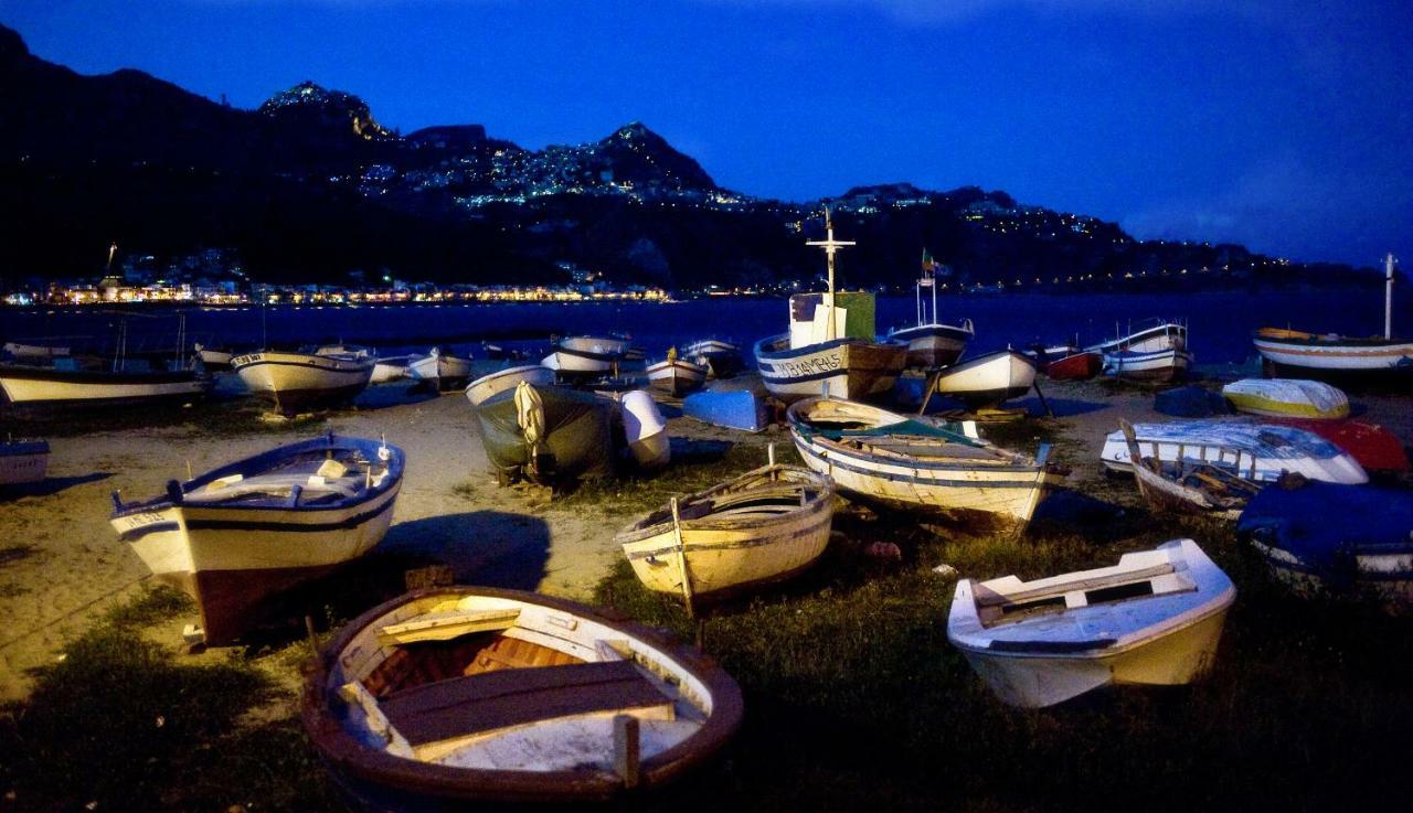 Taormina Holidays Giardini Naxos Ngoại thất bức ảnh